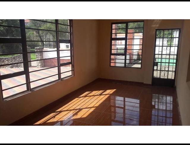 4,047M² BUSINESS TO LET IN ESTCOURT